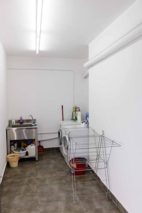 City Lux2Modern Apartment Next To Kerameikos Metro 아테네 외부 사진