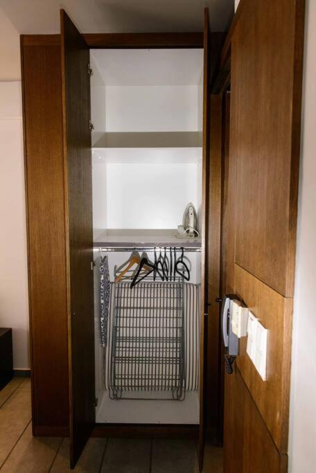 City Lux2Modern Apartment Next To Kerameikos Metro 아테네 외부 사진