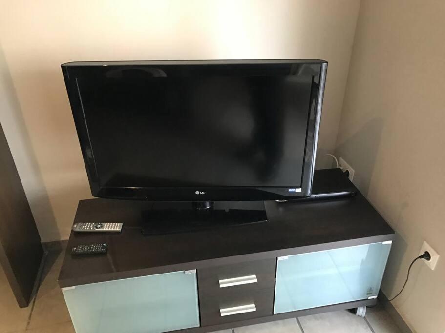 City Lux2Modern Apartment Next To Kerameikos Metro 아테네 외부 사진